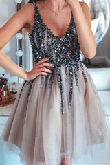 Sparkly Sequins Short Tulle Homecoming Dress